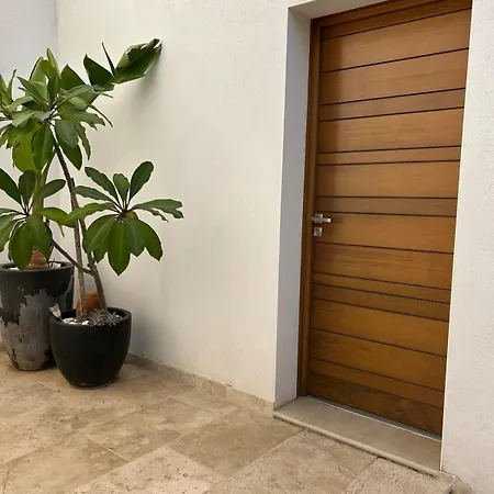 Maison D'architecte Avec Piscine Au Centre-ville فيلة *