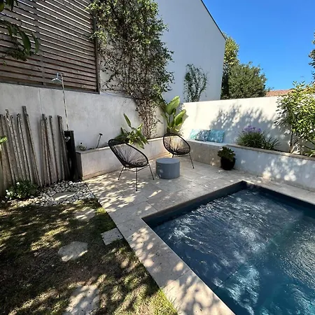 Maison D'architecte Avec Piscine Au Centre-ville *