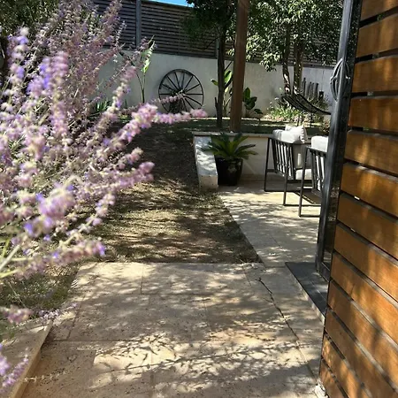 Maison D'architecte Avec Piscine Au Centre-ville فيلة *